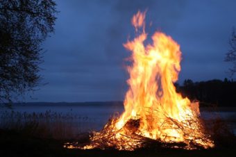 Experiencing Bonfire Festival, Tar Barrel in the UK